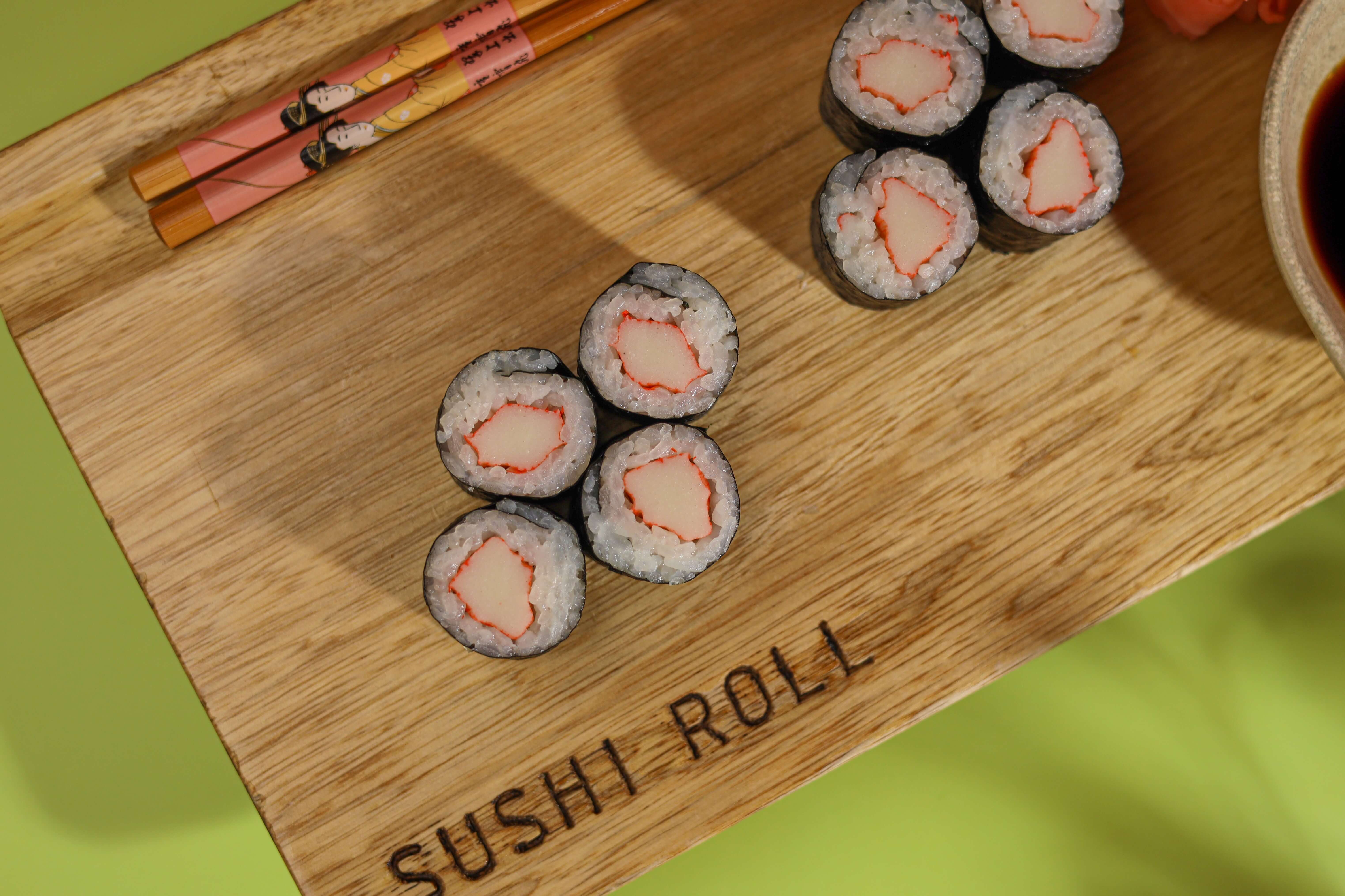 Maki Crab Meat (8 pieces)